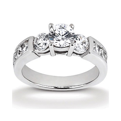 14k White Gold Three Stone Diamond Engagement Or Anniversary Ring Containing 0.7 Carats Of Diamonds In Hi Color And Si1-si2 Clarity