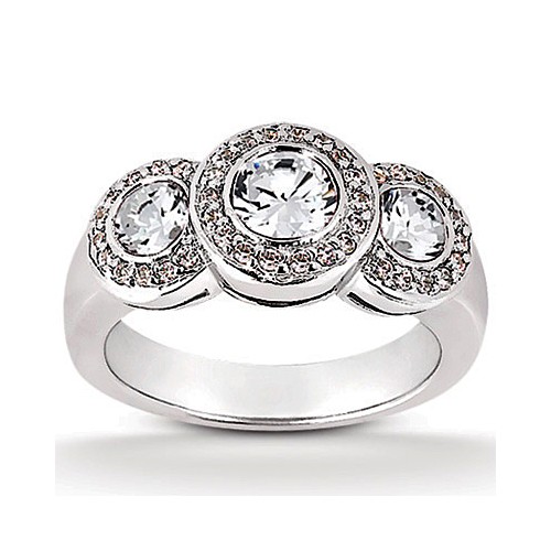 Platinum Three Stone Diamond Engagement Or Anniversary Ring Containing 0.8 Carats Of Diamonds In Gh Color And Vs Clarity