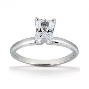 14k White Gold Classic Solitaire Diamond Engagement Ring