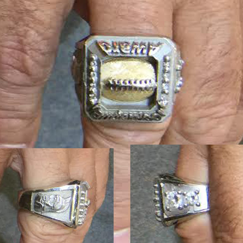 Award Ring