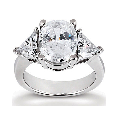 Platinum Three Stone Diamond Engagement Or Anniversary Ring Containing 0.8 Carats Of Diamonds In Gh Color And Vs Clarity